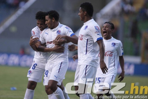 Olimpia puso de rodillas al Motagua y lo humilló ganándole 4-1