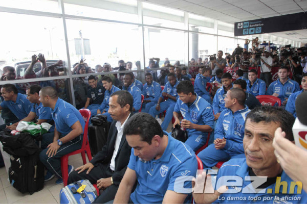 Sub-17 de Honduras, recibida como héroes.