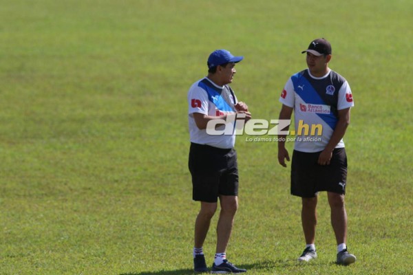 ¡Puso las cosas claras! Así fue el primer entreno de Nahún Espinoza con Olimpia
