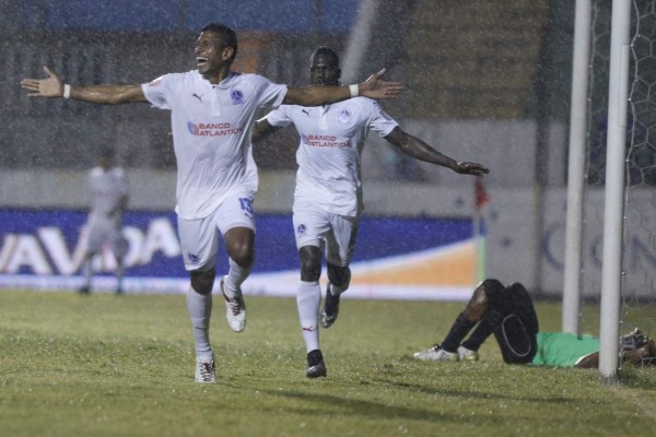 Imágenes que no se vieron por televisión de la jornada inaugural de la Liga