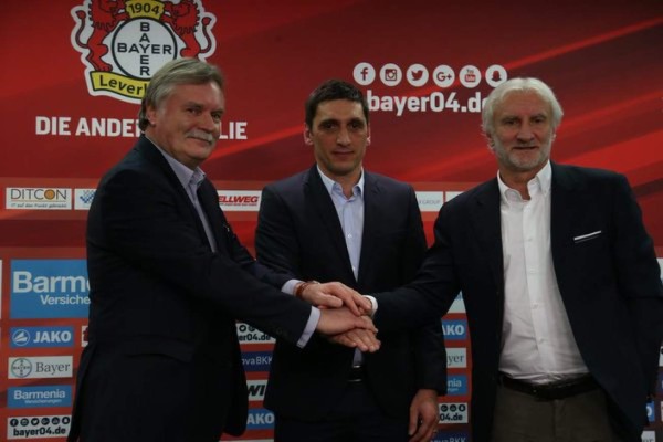 RUMORES Y FICHAJES: Rakitic renueva con el Barcelona y ¡PSG quiere a Isco!