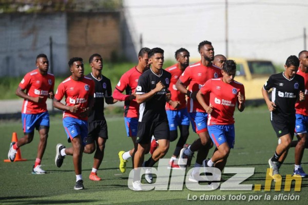 FOTOS: Tres caras nuevas en Olimpia, una renovación y descartan a un exReal España