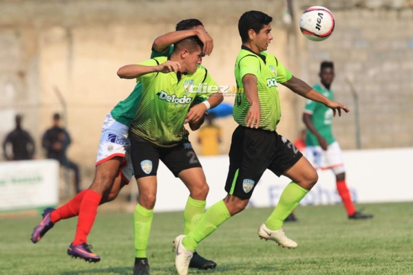 No viste en TV: Apasionado beso, sufrimiento de Elías Nazar y barra del Real España