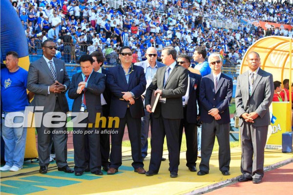 Imágenes de las diferentes visitas de Jeffry Webb a Honduras