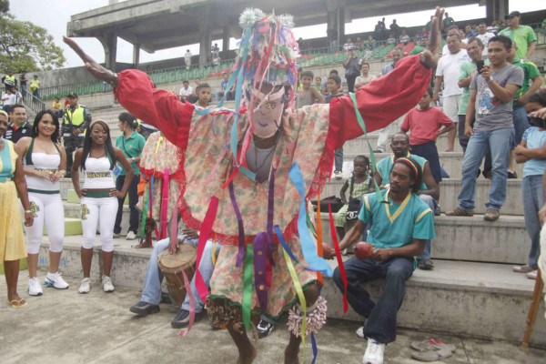 Ambientazo en la jornada 12 del fútbol de Honduras