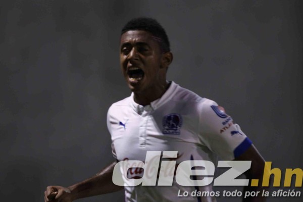 Olimpia pega primero al Real España y en el estadio Morazán