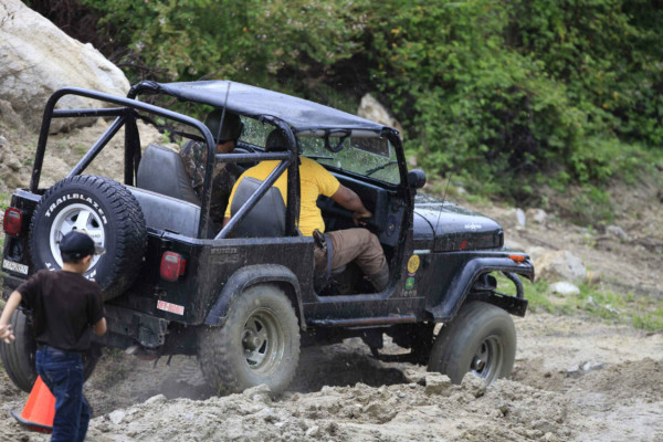 Adrenalina y mucha emoción en la competencia del 4X4.