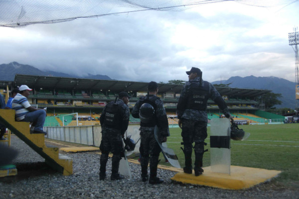 Ambiente en el estadio Morazán