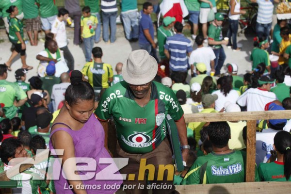 FOTOS: Don Nicolás, el padre de la dinastía Suazo y fiel aficionado al Marathón