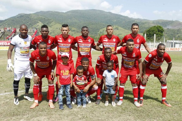 MERCADO: Real España no mandará a jugador al extranjero y Roy Posas regresa