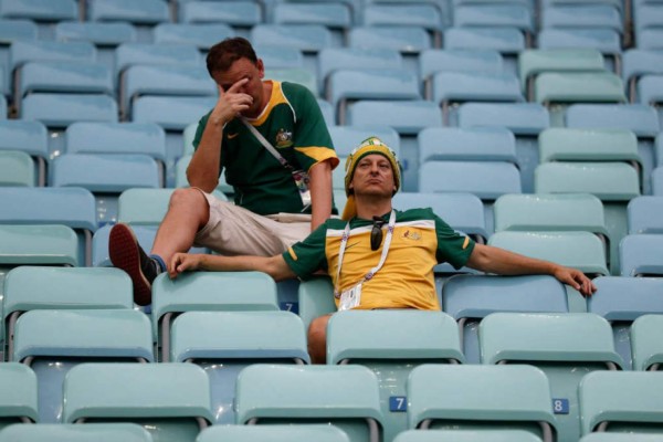 LO QUE NO SE VIO EN TV: Jugador peruano destrozado por penal fallado y el llanto de los aficionados