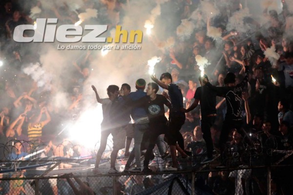 La afición motagüense celebra la #13.