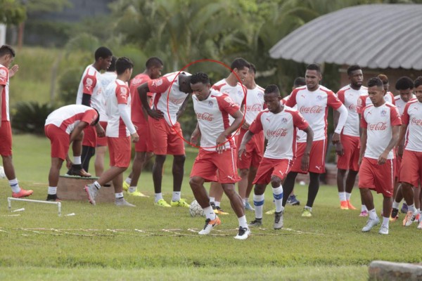 Futbolistas que cambiaron de equipo y ahora viven un infierno en el banco