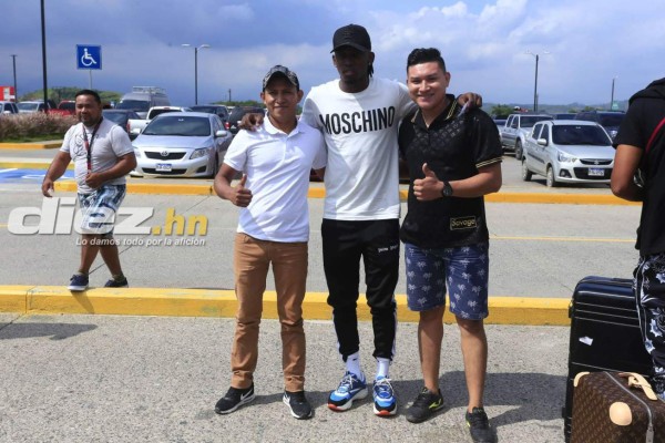 FOTOS: Rigoberto Rivas imponiendo moda y Alberth Elis dando un 'jalón”