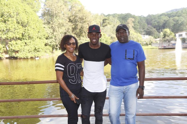 FOTOS: El álbum de Alberth Elis, la 'panterita' del fútbol de Honduras