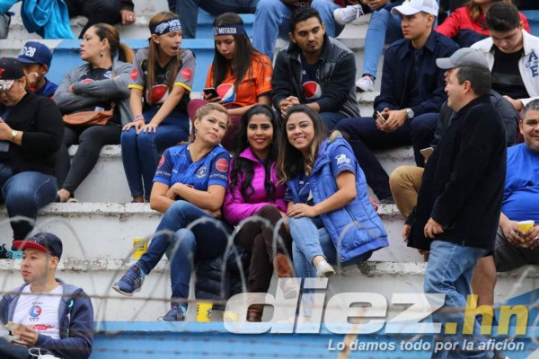 ¡Hermosas chicas! El lado más sexy de la final entre Motagua y Olimpia