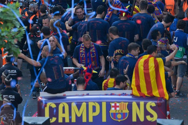 Barcelona celebra en su ciudad el título de Champions