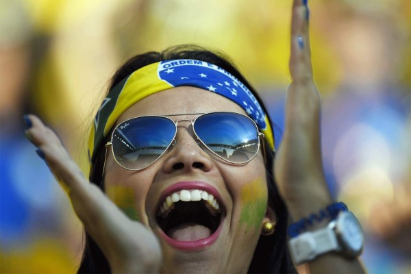 La belleza femenina se hizo presente el inicio del Mundial Brasil 2014.