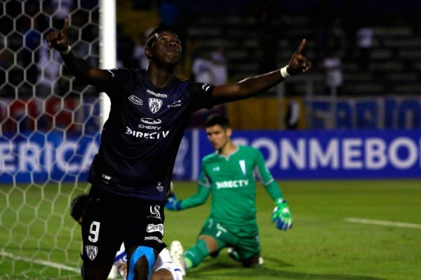 El hondureño Bryan Moya, en el 11 ideal de la Copa Sudamericana 2019