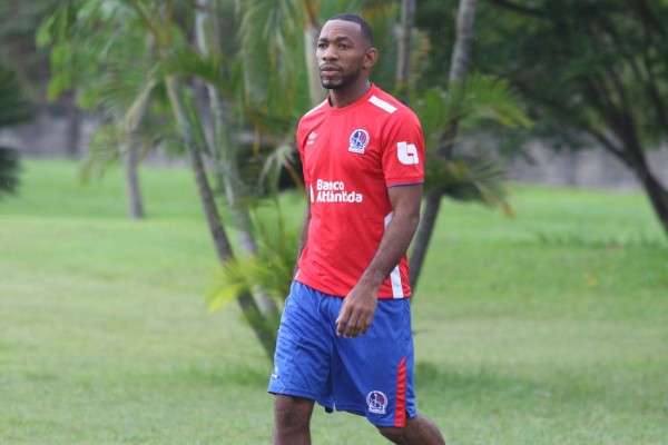 ¡Equipazo! El 11 que se avizora en Olimpia y las opciones de Nahún Espinoza