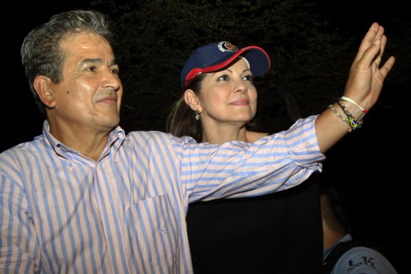 Jorge Luis Pinto es recibido por miles de aficionados en Cúcuta