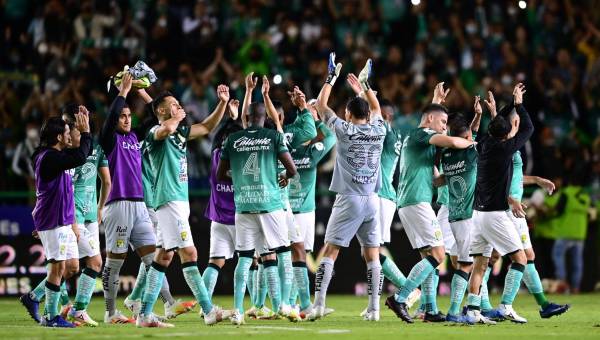 León vino de atrás para vencer al Atlas 3-2 en la final de ida de la Liga MX.