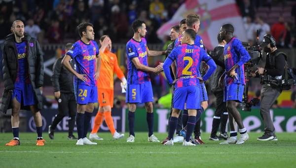 Barcelona queda eliminado ante Eintracht en cuartos de final de la Europa League. AFP