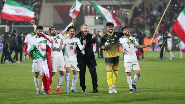 La selección de Irán celebró por todo lo alto su clasificación al Mundial de Qatar 2022.