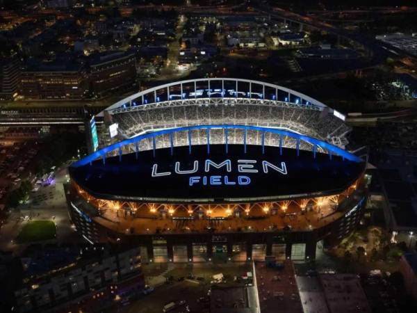 Seattle | Estadio Lumen Field. Es uno de los escenarios tradicionales de la MLS, casa de los Seattle Sounders y tiene capacidad para 68.740 personas. Albergará 6 partidos del Mundial (4 de la fase de grupos, uno de dieciseisavos de final y uno de octavos de final).