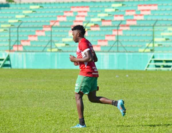 Elmer Güity tenía previsto extender su contrato con Marathón y ahora escuchará ofertas.