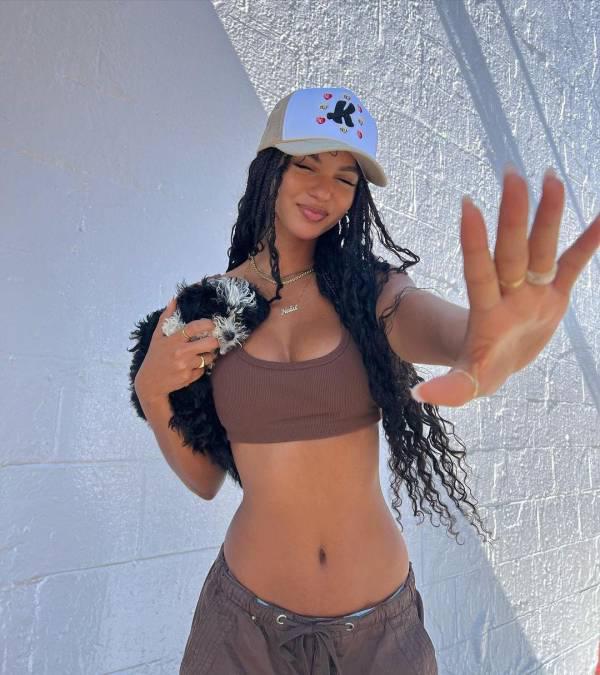 La sexy modelo brasileña que amenaza con dejar a Shakira sin Lewis Hamilton: “El piloto está jugando a las dos bandas”