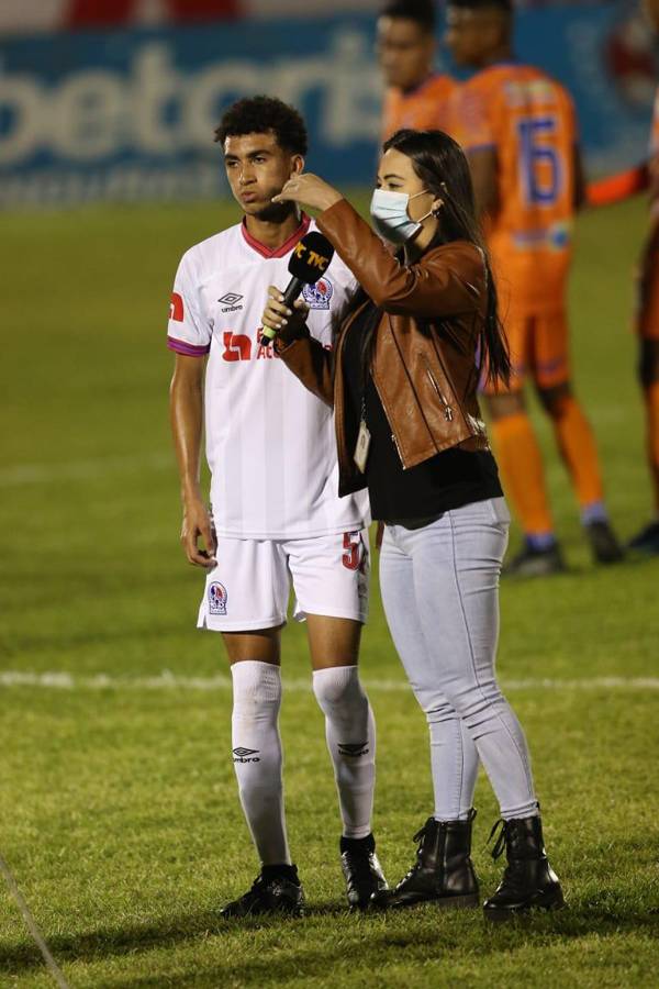 No se vio en TV: La jefa de mercadeo del Vida deslumbra, el festejo de los cocoteros y belleza en los estadios