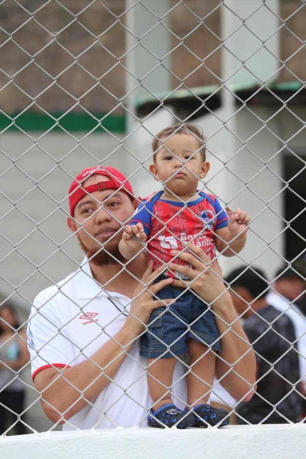 ¡Feliz día del Padre! Con papá celebrando en las gradas y en cancha, la jornada 13 del torneo Clausura 2023 ha sido una fiesta