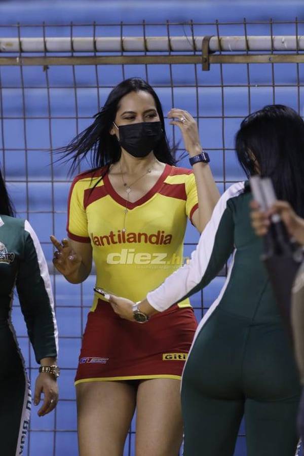 Las bellezas en los estadios: Hermosas mujeres engalanan la Jornada 13 de la Liga Nacional hondureña