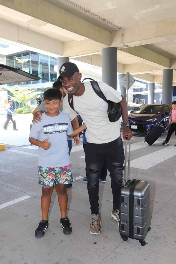 Rougier el más asediado, el percance de Edwin Rodríguez, el tierno momento de Najar y, ¿qué buscaba Marcelo Santos?