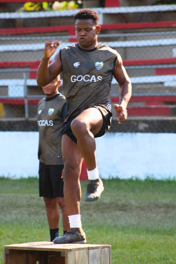 20 futbolistas que creías retirados y juegan en la Liga de Ascenso de Honduras... ¡el técnico mundialista en segunda!