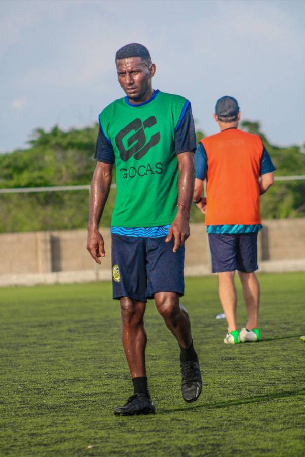 Los últimos 25 fichajes confirmados en la Liga Nacional para el Apertura 2024: ¡Motagua firma hijo de exmundialista!