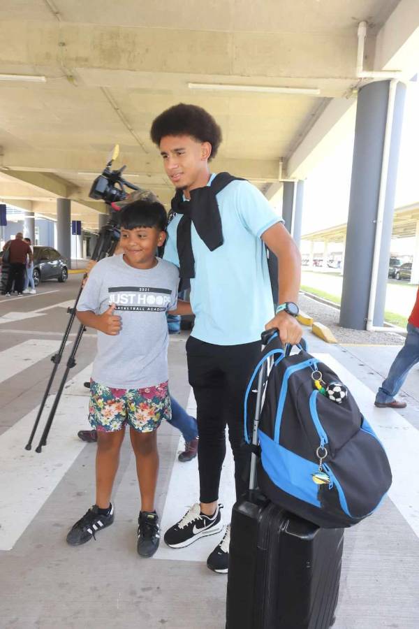 Rougier el más asediado, el percance de Edwin Rodríguez, el tierno momento de Najar y, ¿qué buscaba Marcelo Santos?