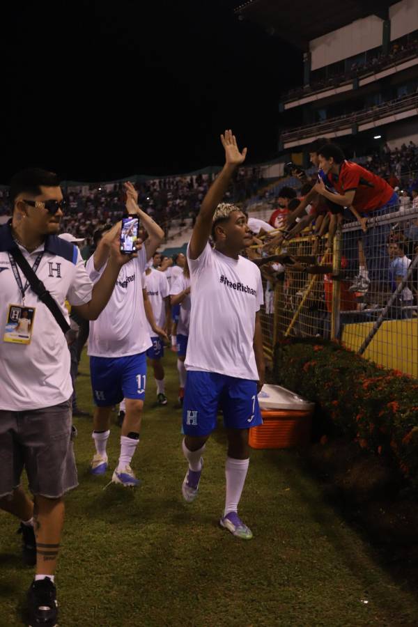 ¡Joao Ferreira lo vivió con locura! Brasil sintió robo en Honduras, pomponeras, show de medio tiempo y baile raro de Dembélé ¿Por qué Supremo jugó poco?