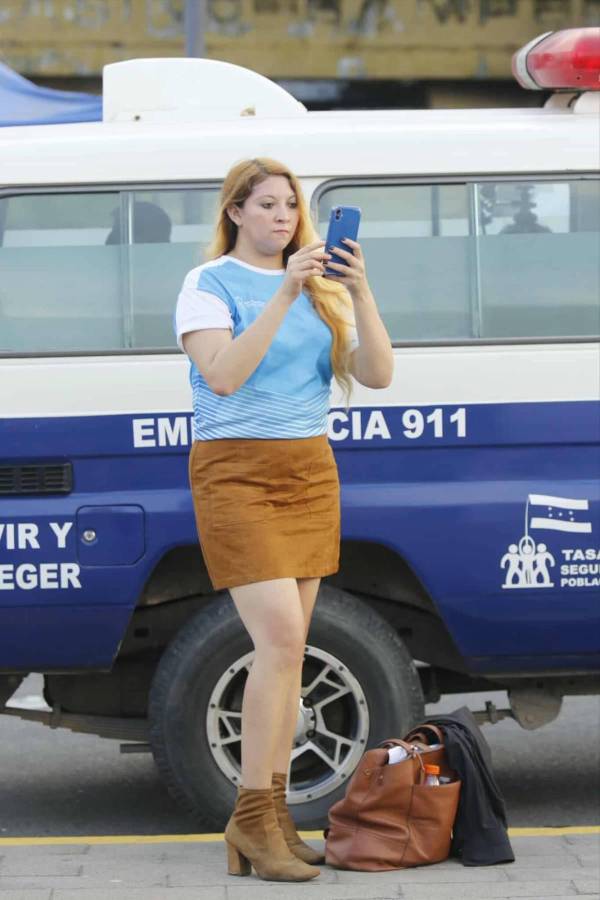 ¡Robaron suspiros! Las bellas chicas que engalanaron el Morazán para el Honduras vs Costa Rica por la eliminatoria