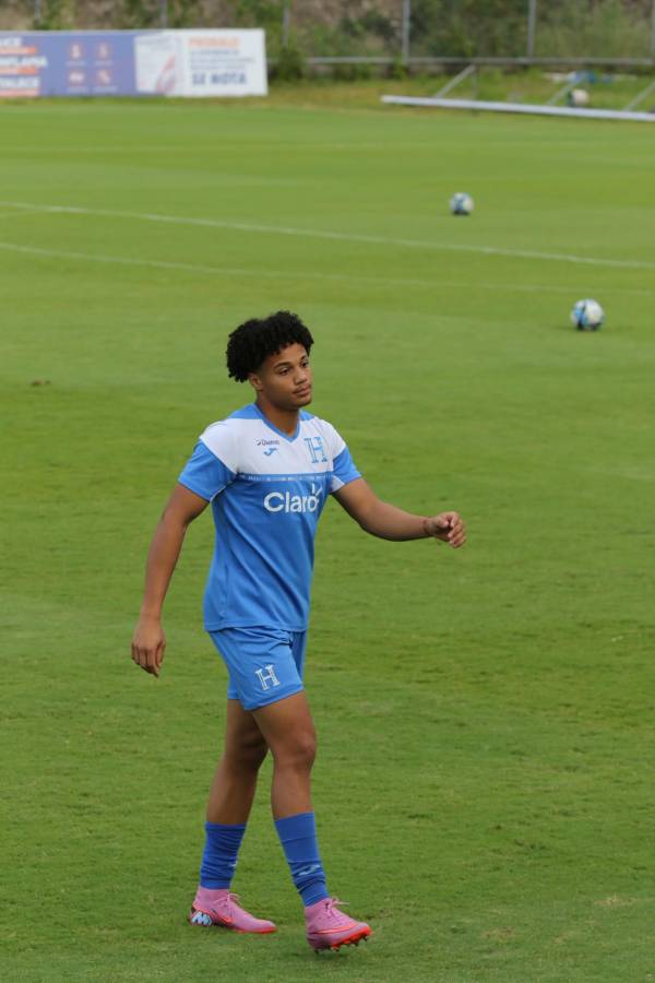 ¡Luis Suazo entrenó separado! Honduras sigue preparación rumbo al Mundial Sub-17 de Qatar 2025: rivales y fechas de los juegos