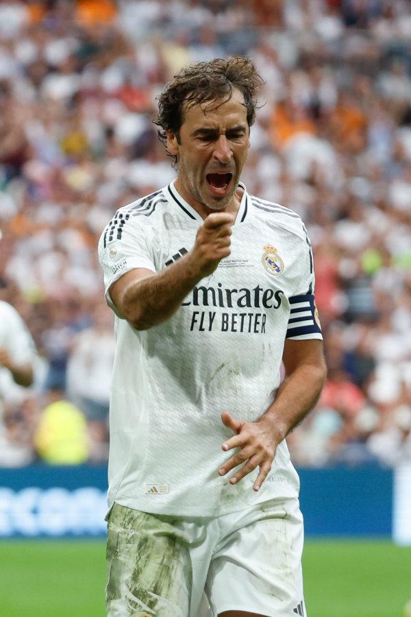 Toni Kroos volvió al Bernabéu y lo hizo con gol: Raúl se rinde ante el alemán en partido de leyendas del Real Madrid