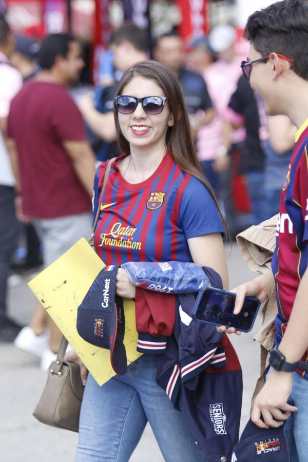 ¡Centroamérica unida por Messi! Locura en el Cuscatlán por el Inter Miami vs El Salvador: ambientazo desde temprano