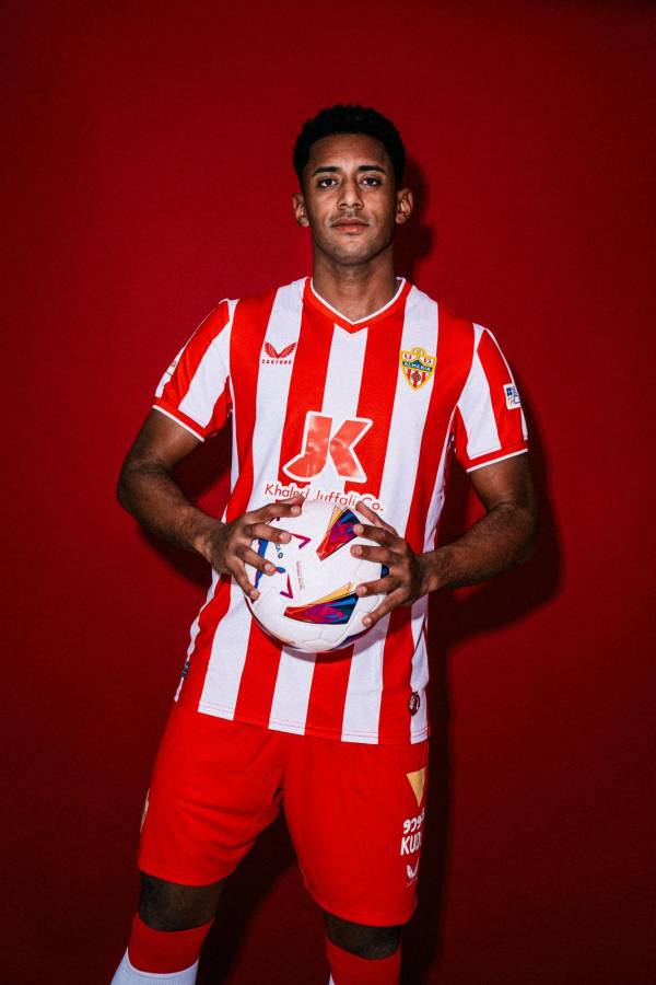 Choco Lozano ficha por el Almería y agranda su legado en el fútbol de España: ¿con cuántos equipos ha jugado?