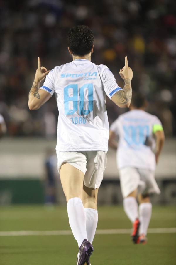 Nicaragüense le pegó a Supremo por perder, el catracho que lloró y Joao Ferreria debutó con Honduras; ¿hubo robo?