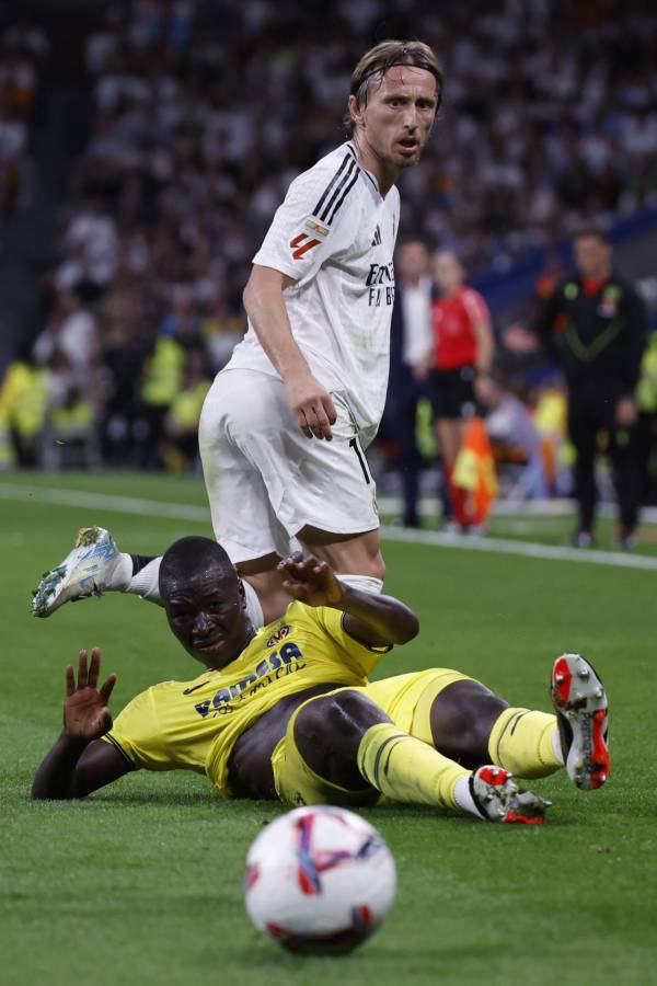 Real Madrid recibió visitas especiales en el Bernabéu; desesperación y dolor por lesión de Carvajal ¿Qué le pasó a Vinicius?