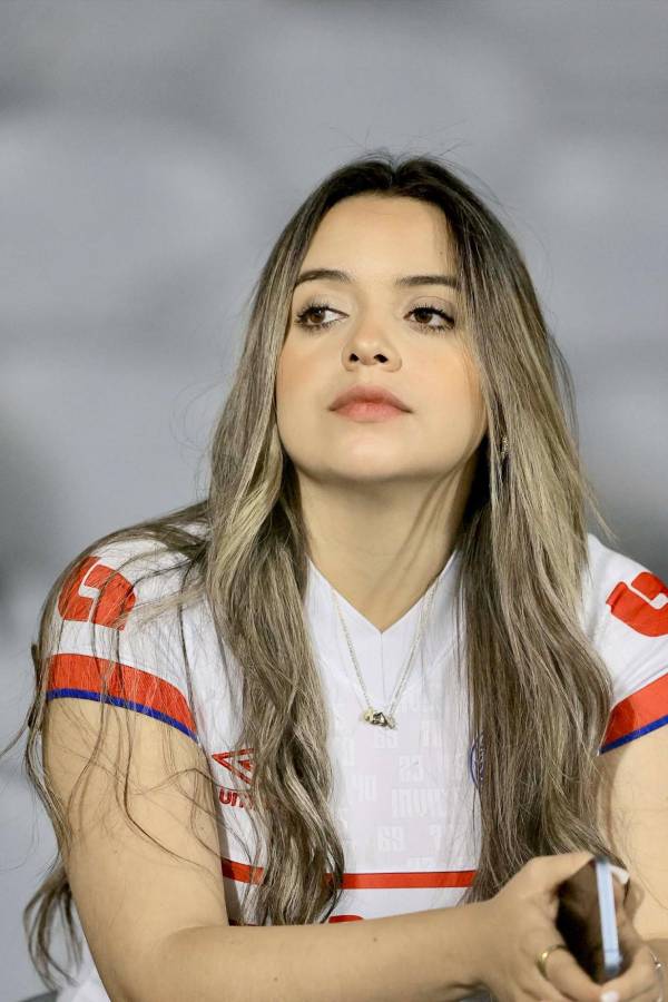 El 'enchachado', la bella princesa, Santa Claus cumpliendo los deseos y el legionario que no juega desde 2023 llega al Morazán