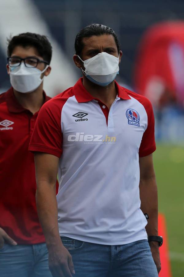 No lo viste en TV: Olimpistas le piden fotos a Buba, las leyendas llegaron a apoyar al León y la tristeza aurinegra