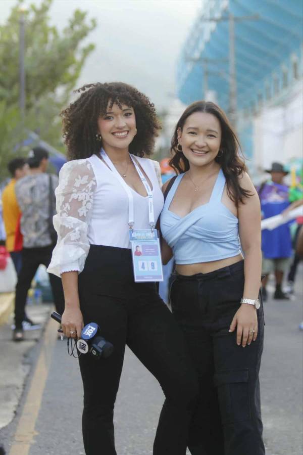 ¡Robaron suspiros! Las bellas chicas que engalanaron el Morazán para el Honduras vs Costa Rica por la eliminatoria