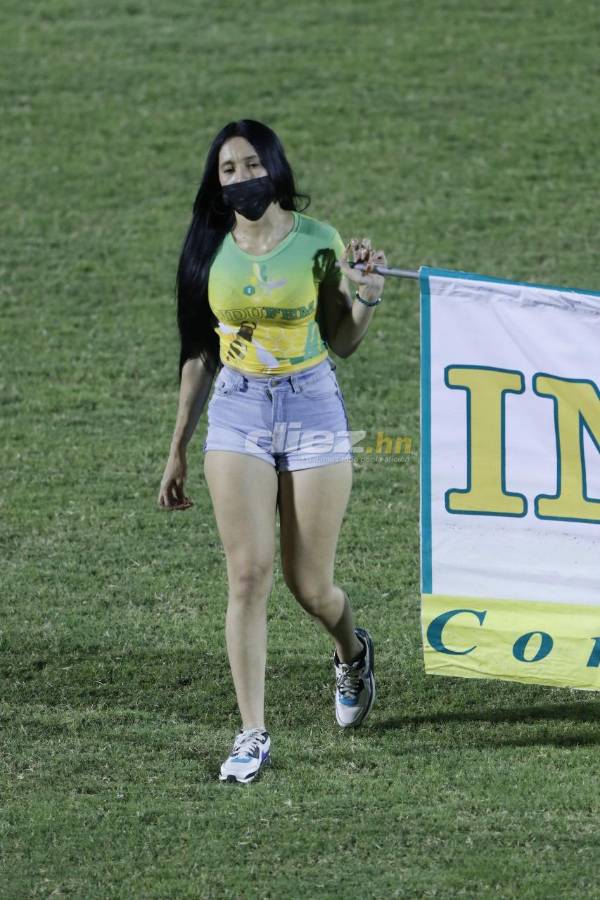 NO SE VIO EN TV: El fantasma en el Morazán, detallazo a jugadores del Vida y expulsión del Buba López